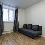 Nafta Apartment